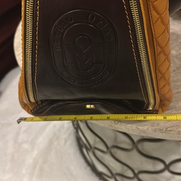 NWT Marino Orlandi Yellow slingback/ backpack shoulder bag w. leather design - Picture 13 of 14